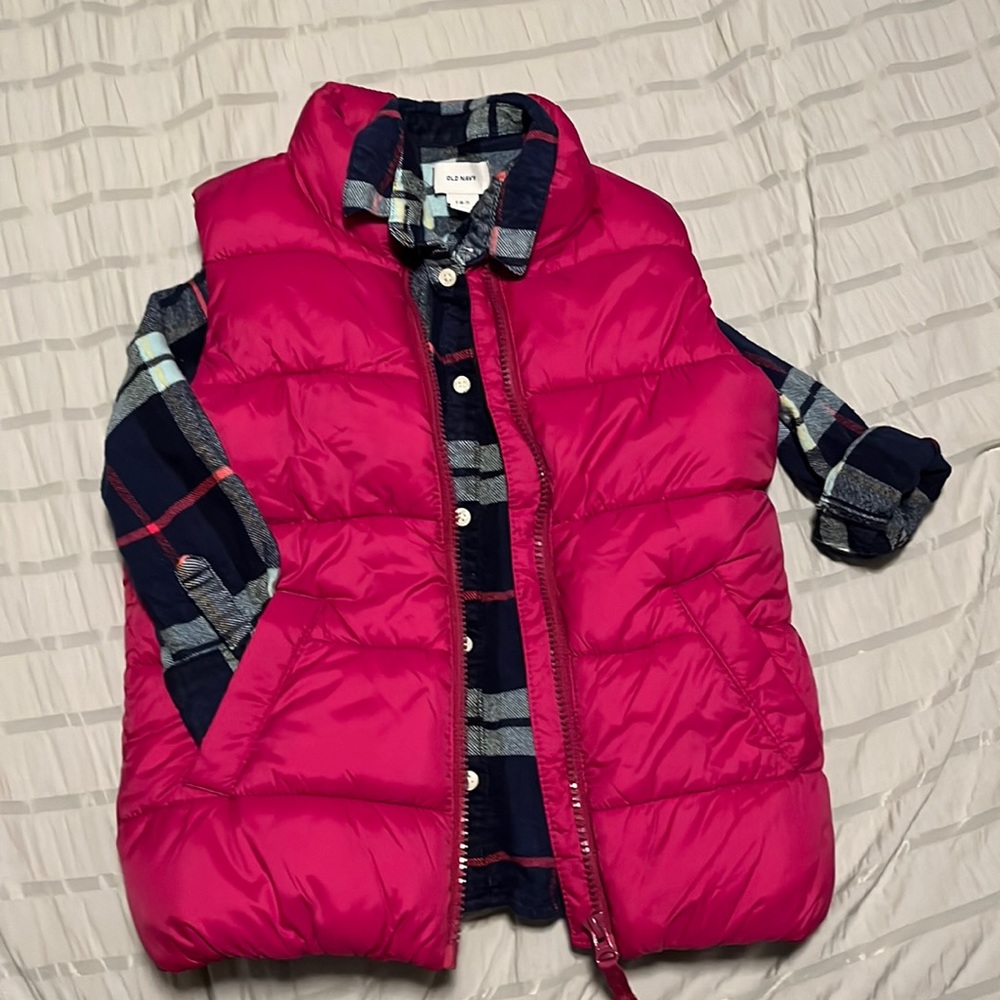 Girls matching flannel and puffer vest size 6-7
